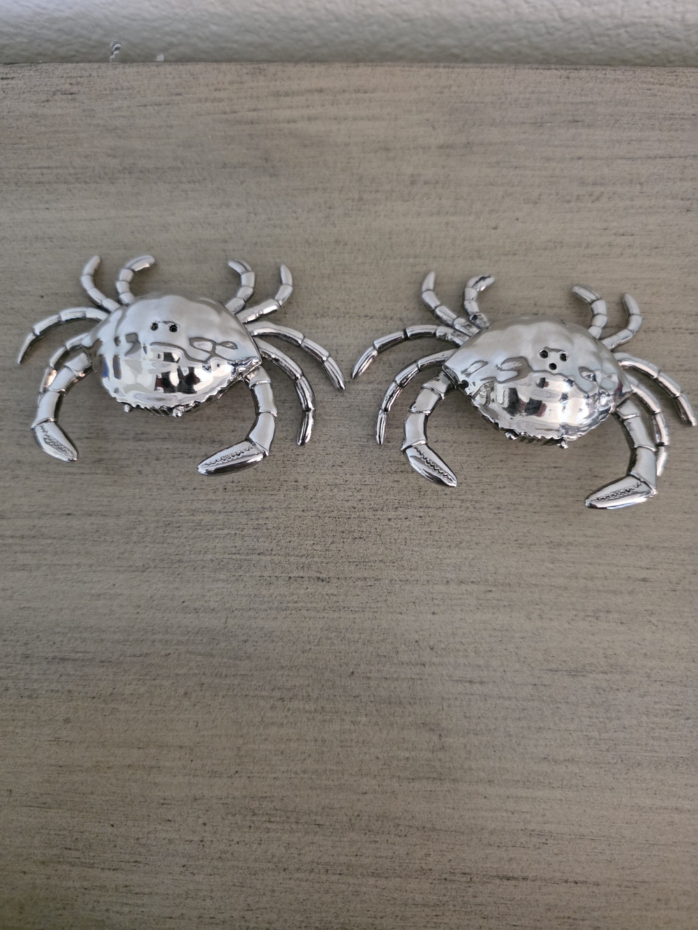 Mudpie Silver Crab Salt And Pepper Shakers  Coastal Metal With Stopper On Each.
